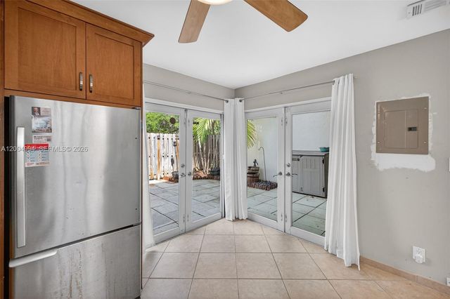 341 City View Dr, Fort Lauderdale, FL 33311