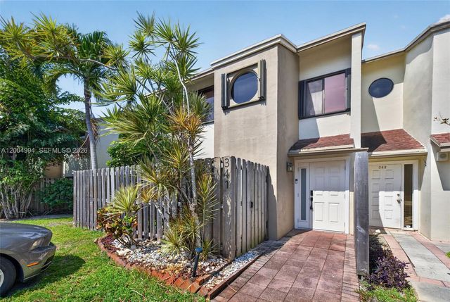341 City View Dr, Fort Lauderdale, FL 33311