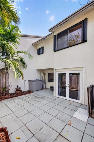 341 City View Dr, Fort Lauderdale, FL 33311