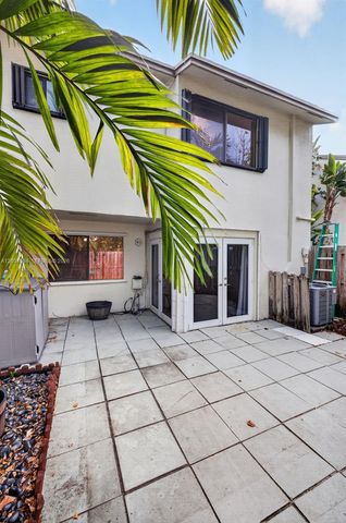 341 City View Dr, Fort Lauderdale, FL 33311