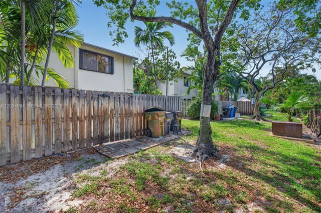 341 City View Dr, Fort Lauderdale, FL 33311