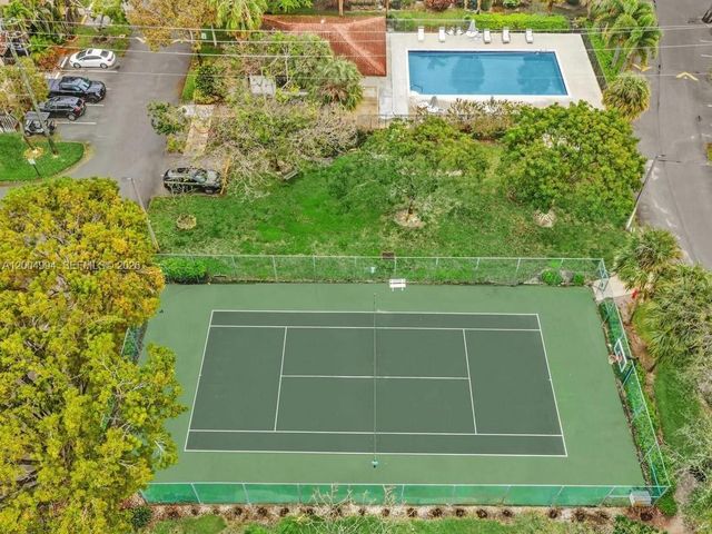 341 City View Dr, Fort Lauderdale, FL 33311