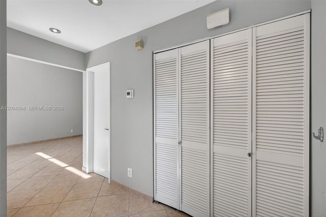 341 City View Dr, Fort Lauderdale, FL 33311