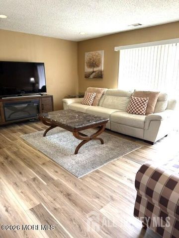 401 Sunshine Court, Sayreville, NJ 08859