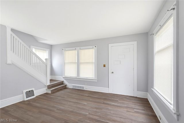 2283 East Avenue, Akron, OH 44314