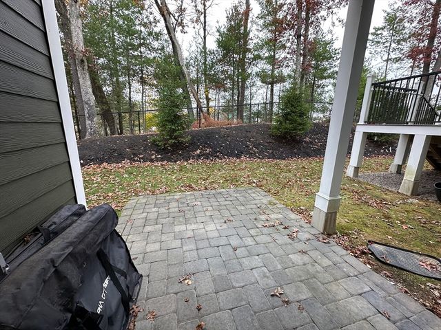 17 Hennery Way 17B, Medfield, MA 02052