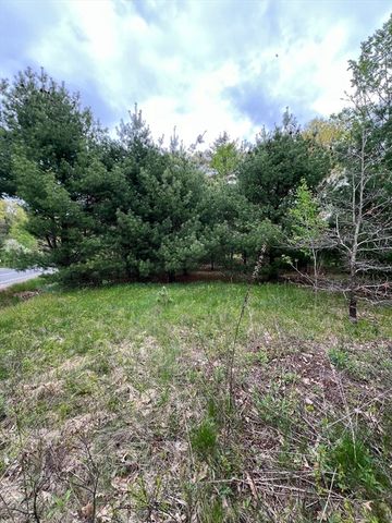 599-607 Old Warren Road, Palmer, MA 01069