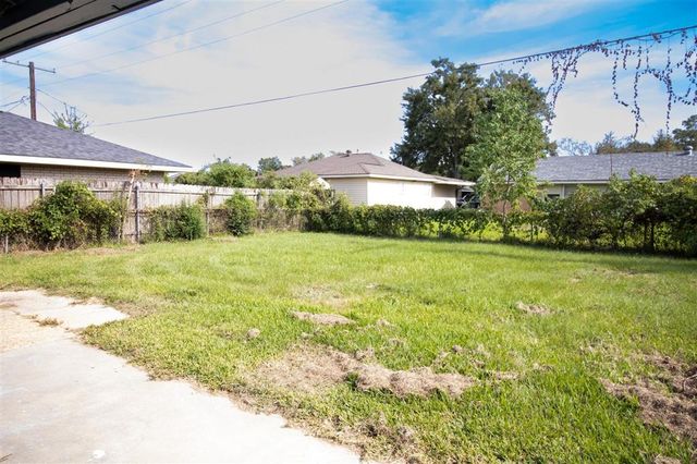 3555 Monroe Street, Lake Charles, LA 70607