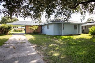 3555 Monroe Street, Lake Charles, LA 70607