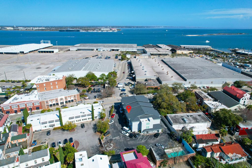 Image 31 of property listing at 259 E Bay Street 7b, Charleston, SC 29401