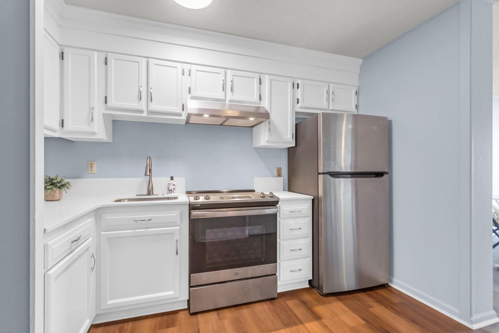 Image 4 of property listing at 259 E Bay Street 7b, Charleston, SC 29401