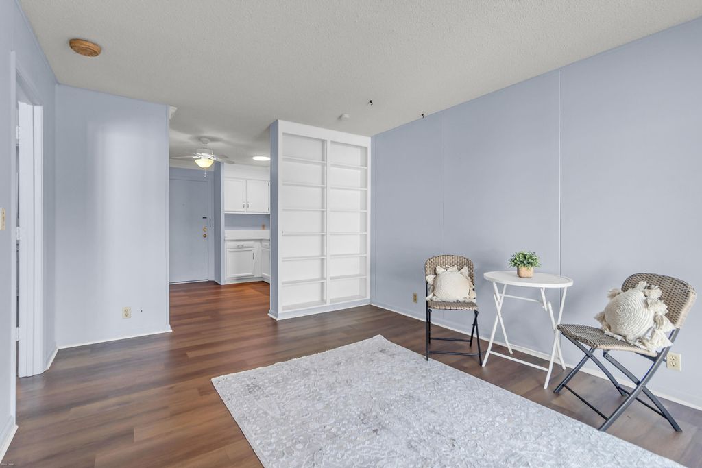 Image 7 of property listing at 259 E Bay Street 7b, Charleston, SC 29401