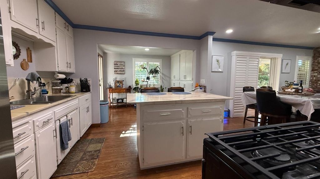 Image 20 of property listing at 9568 S Academy Avenue, Selma, CA 93662