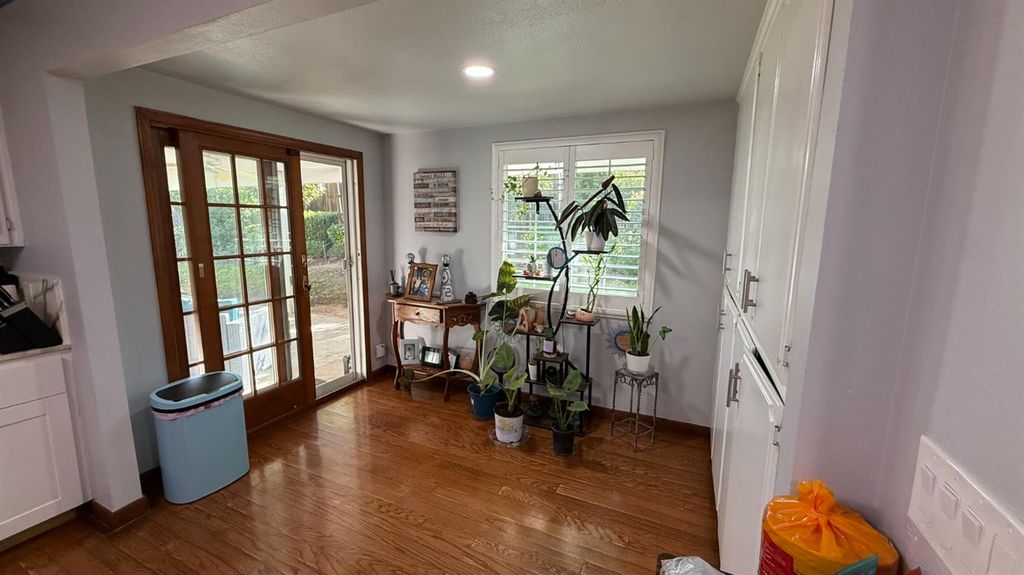 Image 21 of property listing at 9568 S Academy Avenue, Selma, CA 93662