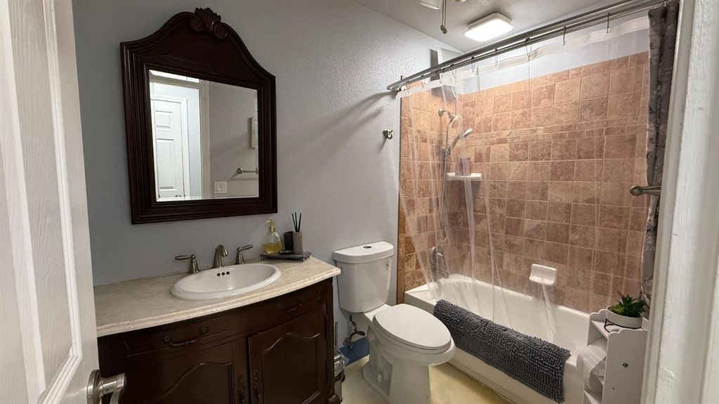 Image 33 of property listing at 9568 S Academy Avenue, Selma, CA 93662
