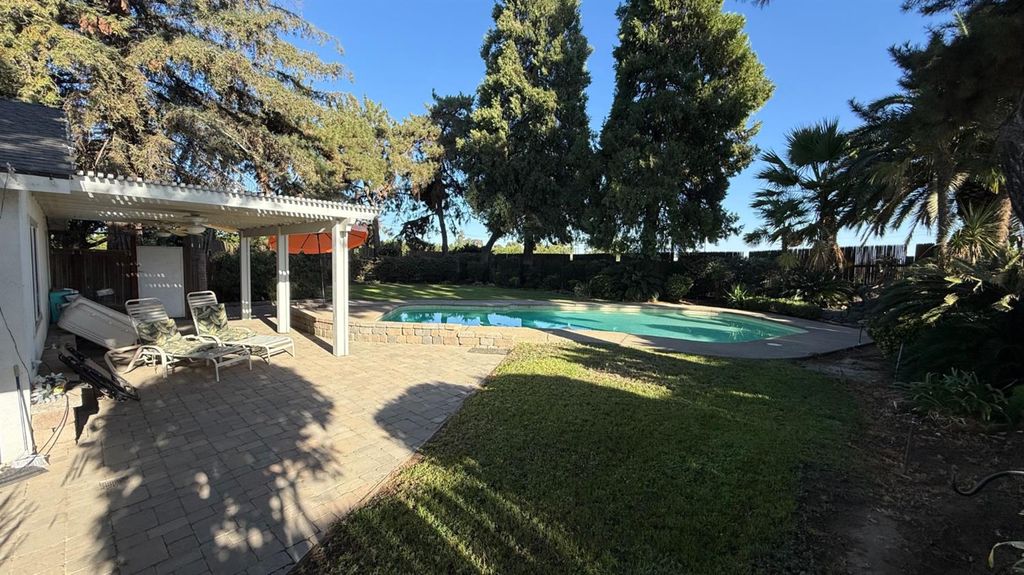 Image 47 of property listing at 9568 S Academy Avenue, Selma, CA 93662