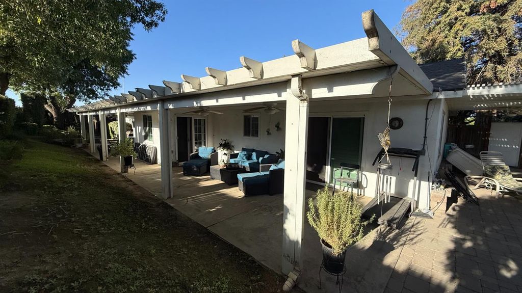 Image 48 of property listing at 9568 S Academy Avenue, Selma, CA 93662
