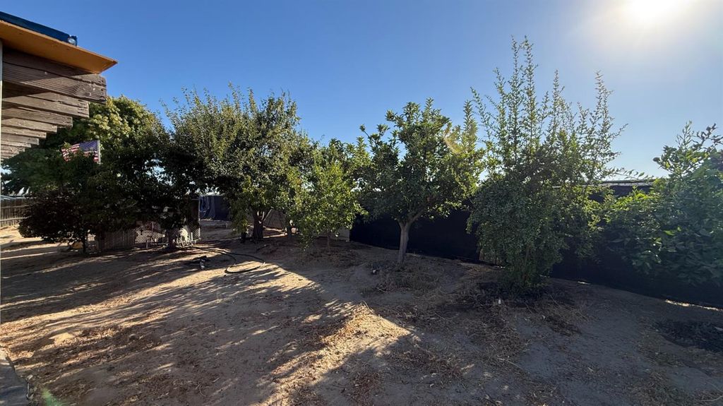 Image 56 of property listing at 9568 S Academy Avenue, Selma, CA 93662