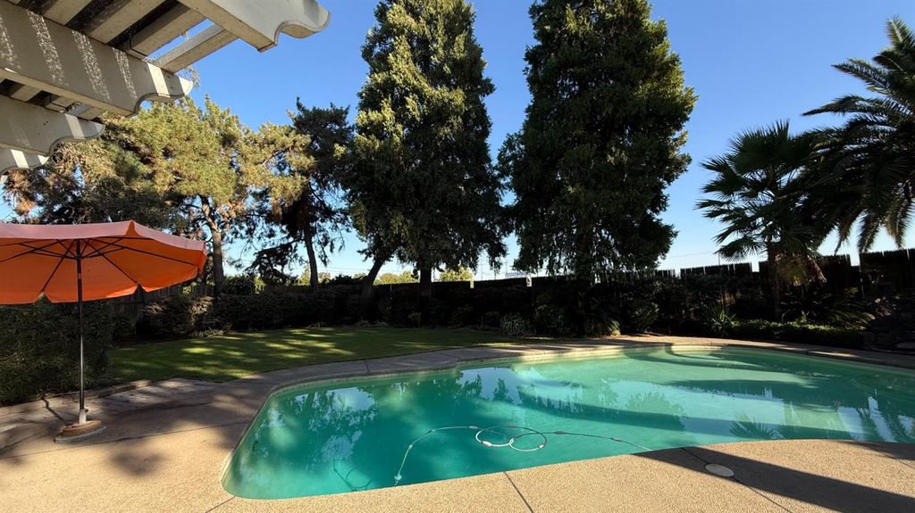 Image 57 of property listing at 9568 S Academy Avenue, Selma, CA 93662