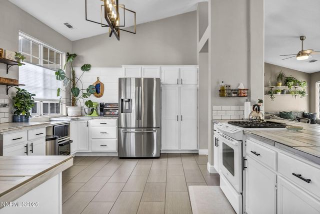 1768 Blue Spruce Court, Minden, NV 89423