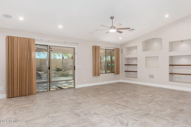 10319 E ARROWVALE Drive, Sun Lakes, AZ 85248