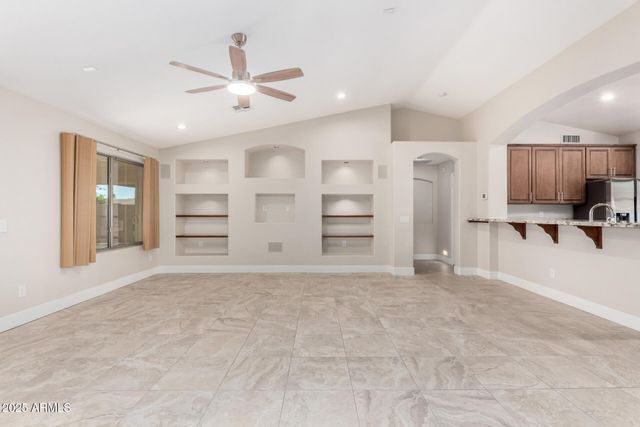 10319 E ARROWVALE Drive, Sun Lakes, AZ 85248