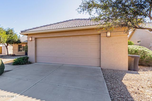 10319 E ARROWVALE Drive, Sun Lakes, AZ 85248