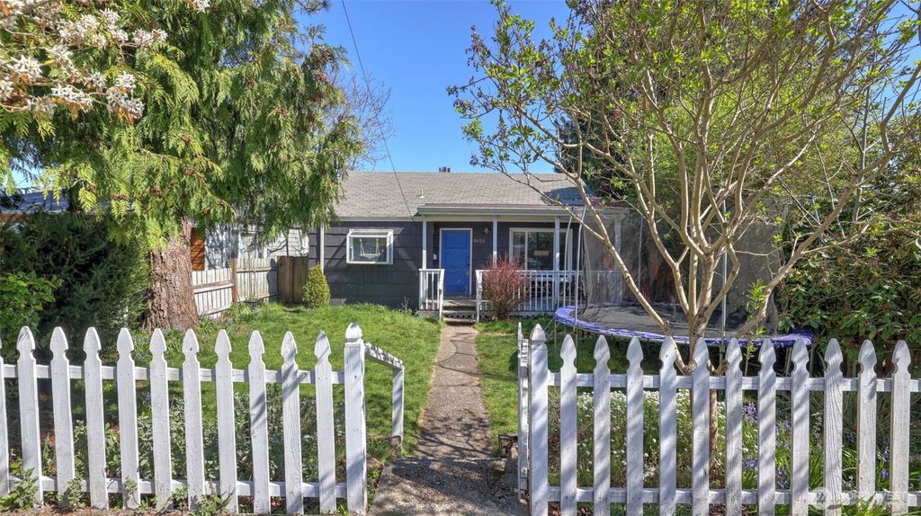 8650 10th Avenue SW, Seattle, WA 98106