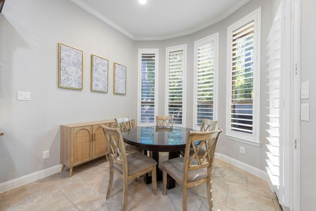 103 S Vershire Circle, Magnolia, TX 77354