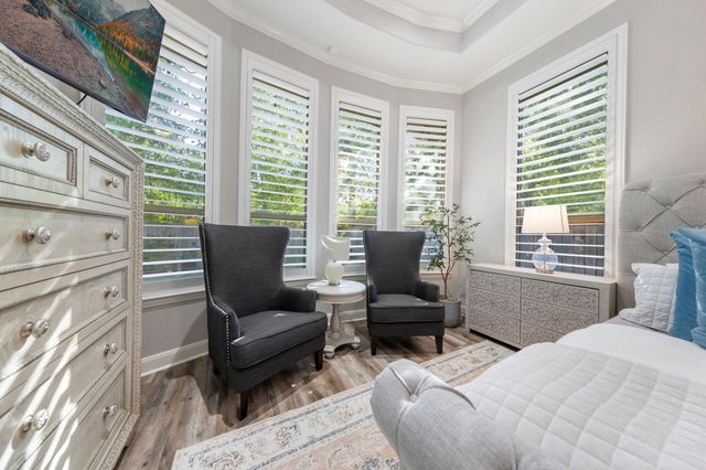 103 S Vershire Circle, Magnolia, TX 77354