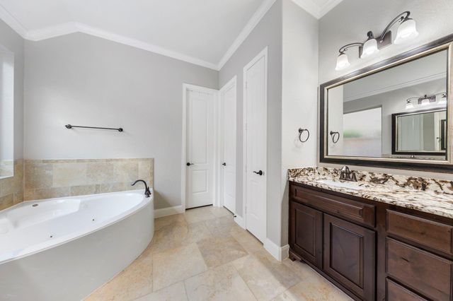 103 S Vershire Circle, Magnolia, TX 77354