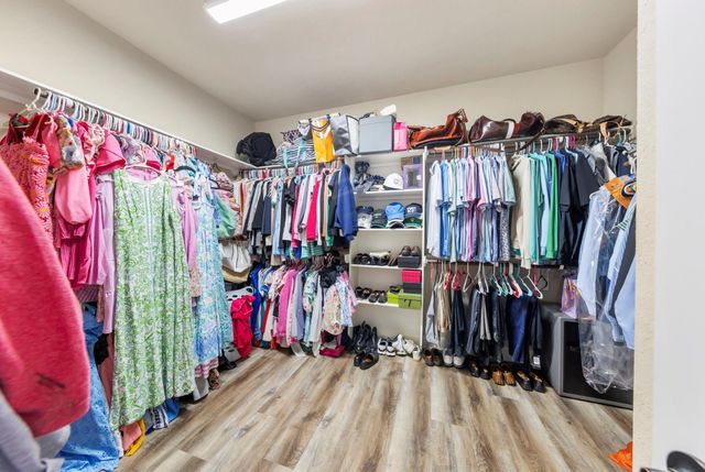 103 S Vershire Circle, Magnolia, TX 77354