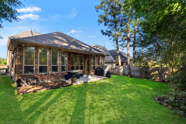 103 S Vershire Circle, Magnolia, TX 77354