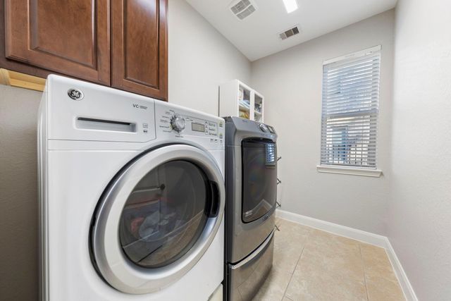 103 S Vershire Circle, Magnolia, TX 77354