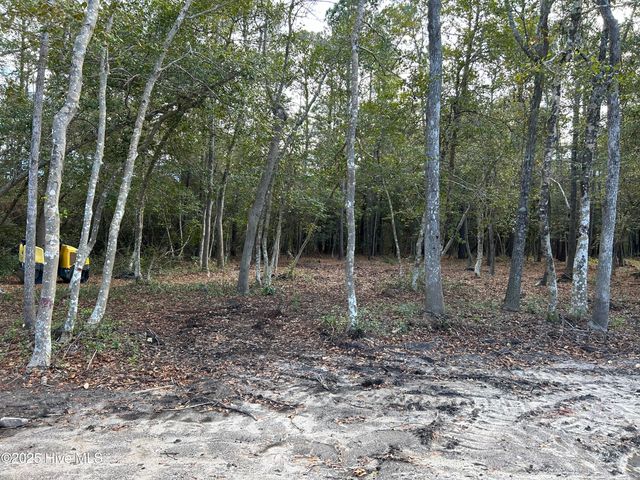 140 Stones Throw Lane, Wilmington, NC 28411