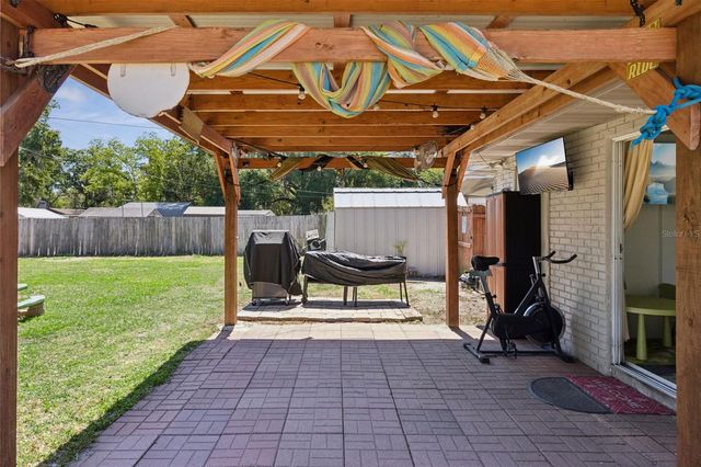 303 GRANADA ROAD, Auburndale, FL 33823