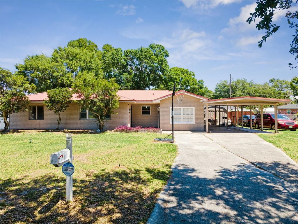 303 GRANADA ROAD, Auburndale, FL 33823