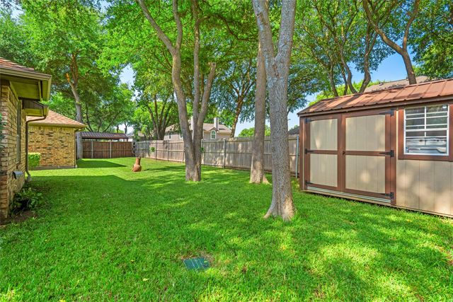 3704 Dahlia Drive, Grand Prairie, TX 75052