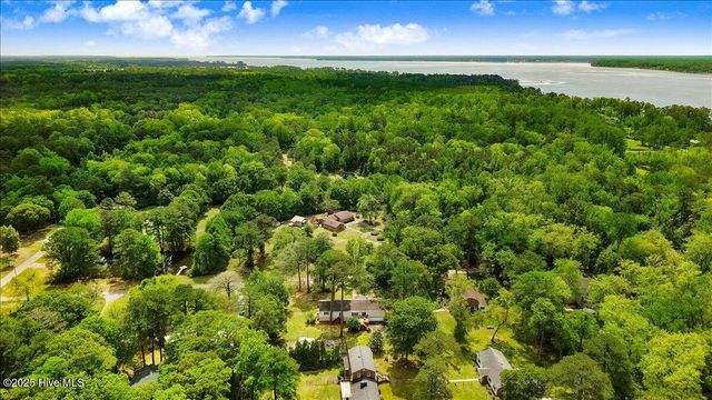 105 Harbor Drive, Washington, NC 27889