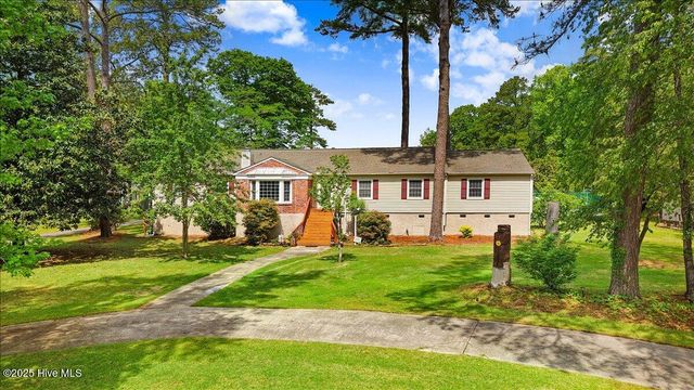 105 Harbor Drive, Washington, NC 27889