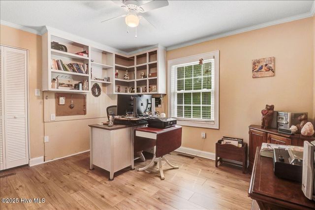 105 Harbor Drive, Washington, NC 27889