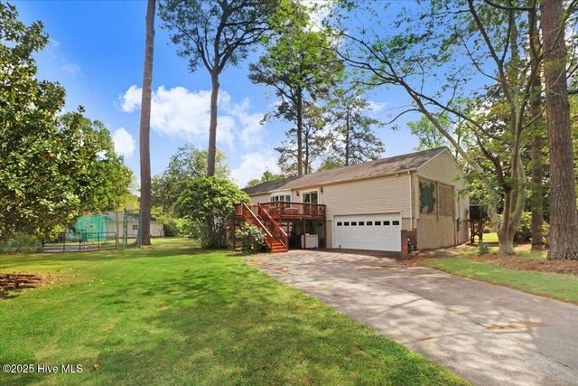 105 Harbor Drive, Washington, NC 27889