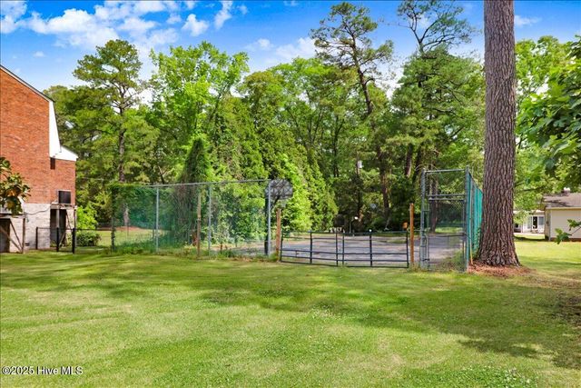 105 Harbor Drive, Washington, NC 27889