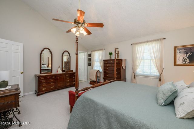 109 Concord Circle, Howell, NJ 07731