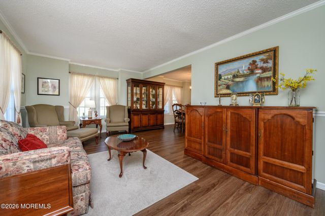 109 Concord Circle, Howell, NJ 07731