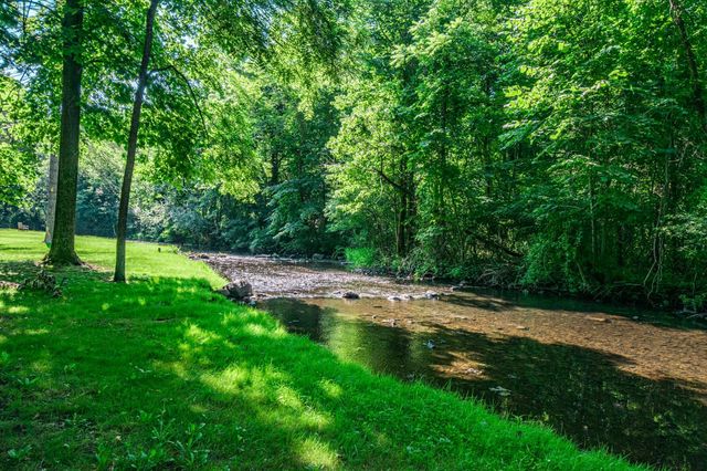 191 Harper Creek Drive, Battle Creek, MI 49014