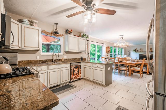 191 Harper Creek Drive, Battle Creek, MI 49014