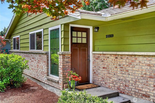 20003 3rd Place SW, Normandy Park, WA 98166