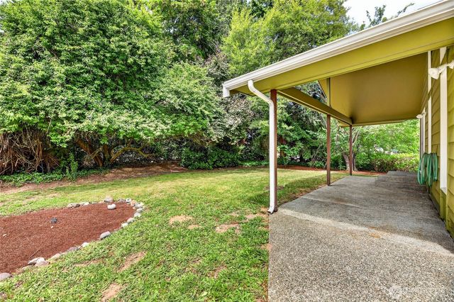 20003 3rd Place SW, Normandy Park, WA 98166