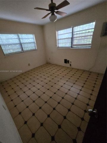 8920 SW 20th St, Miami, FL 33165
